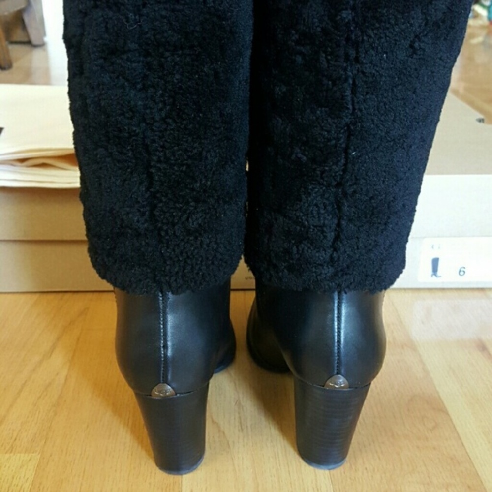 UGG AVA Exposed Fur Boots - Picture 2 of 4